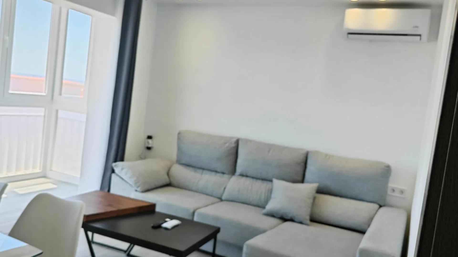 Vialia Playa Apartment Malaga
